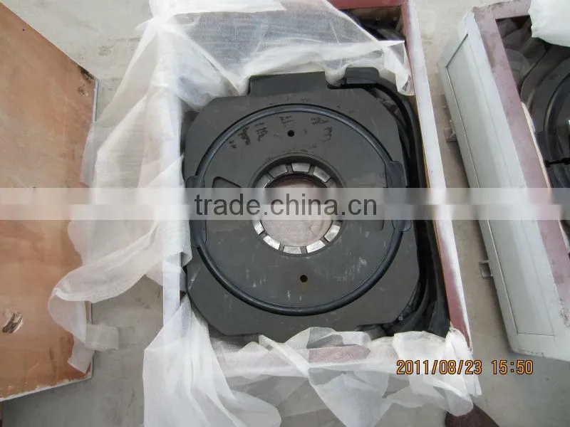Shaffer style BOP Shear ram assembly
