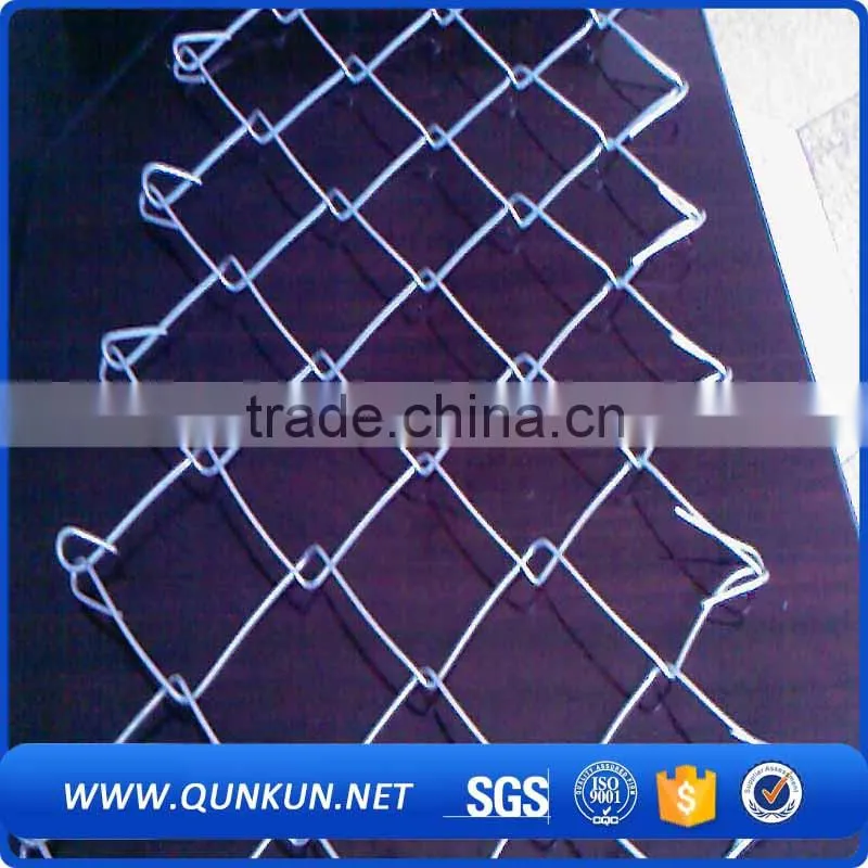 Manual chain link fence hot sale in china