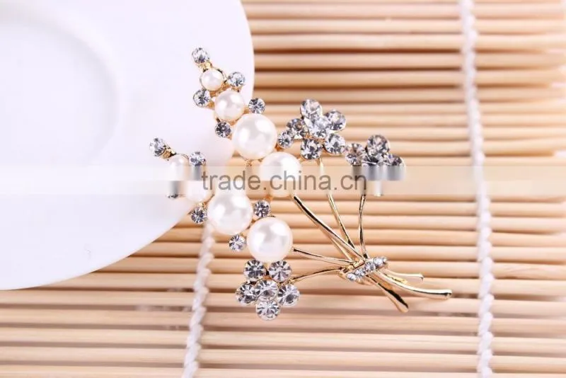 Luxe Rhinestone Brooch pin,Pearls Brooch For Wedding Invitation
