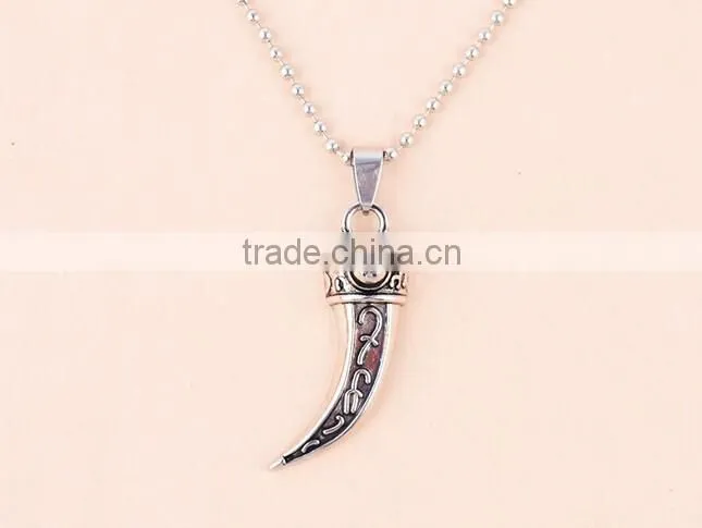 Fashion Stainless Steel Wolf Tooth Fake Turquoise Pendant Necklace Mens Jewelry