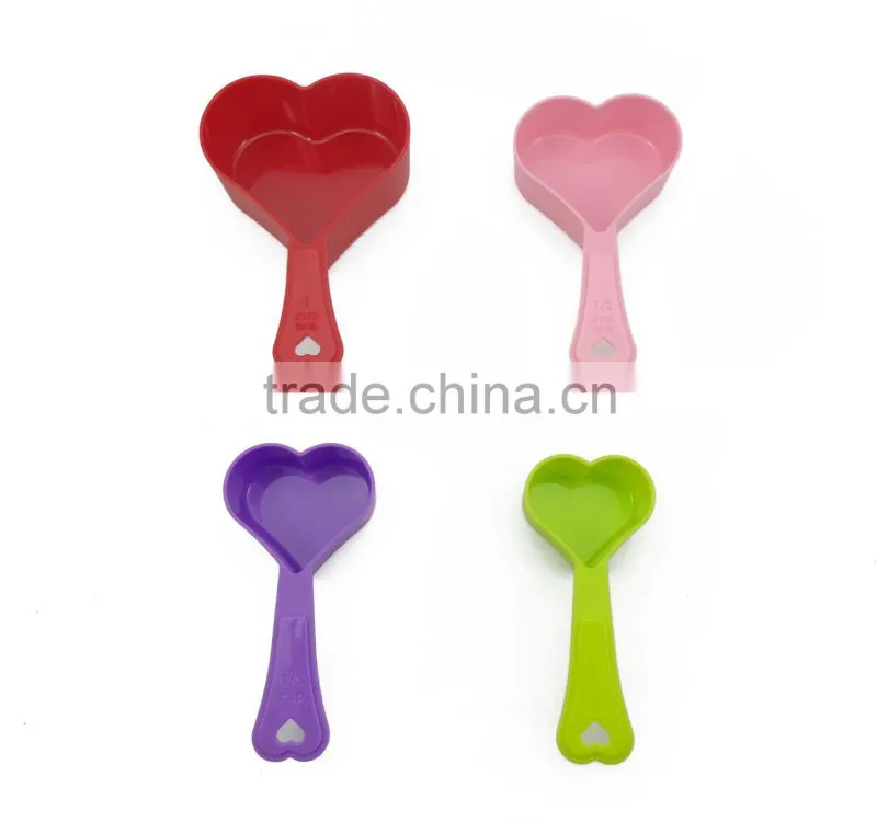 Promotion Heart Shape Measuring Cup
