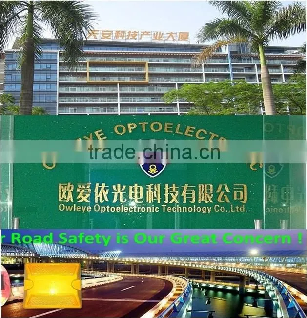 solar road construction safety warning light