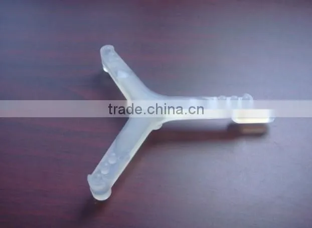 Star type sieve cleaner with plastc stud