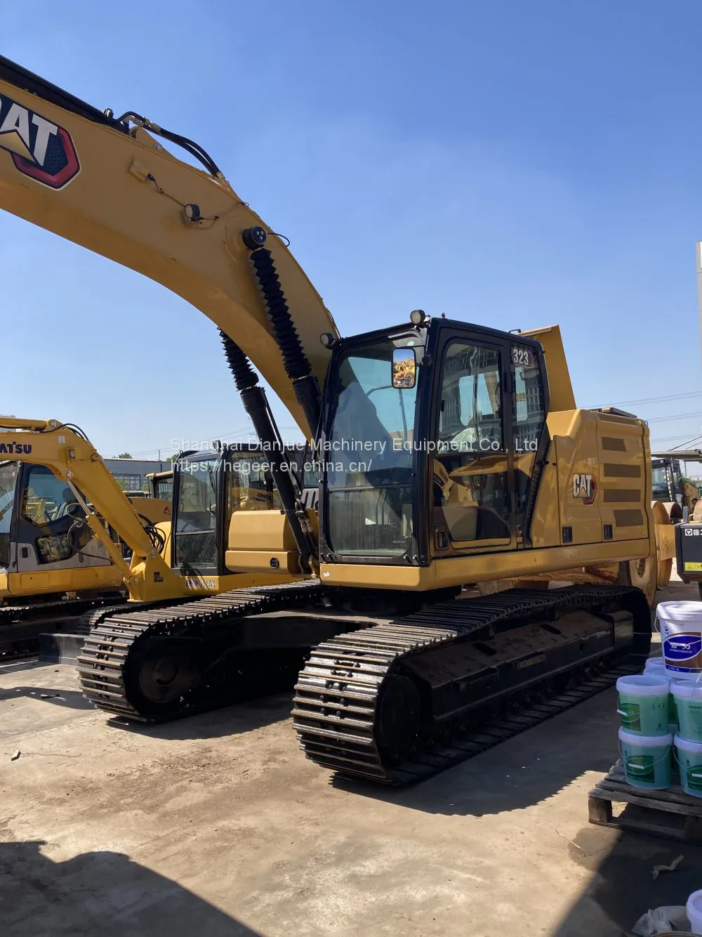CAT323 (4)