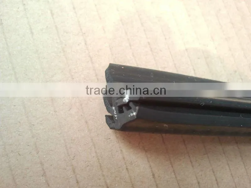 Rubber weather strip for car