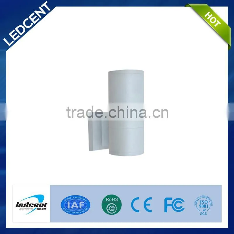 Wall mounted outdoor lights