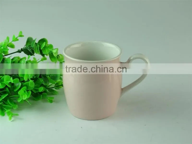 Stocked 350ml colorful glazed ceramic coffee mug/cup with special handle standard for daily use