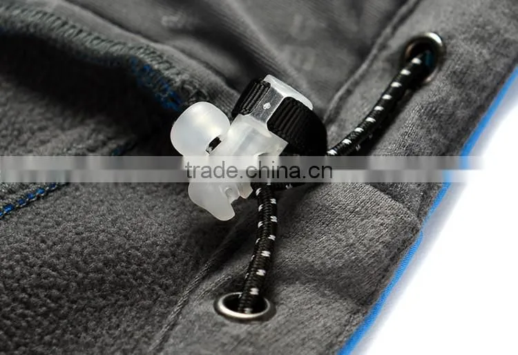 Windproof men's outdoor softshell jacket with hood