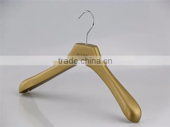 CY-509 provide best sell wood hanger gold color wooden clothes hanger