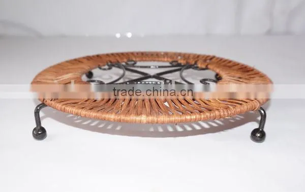 Handmade Kitchen Wicker & Wire Trivet