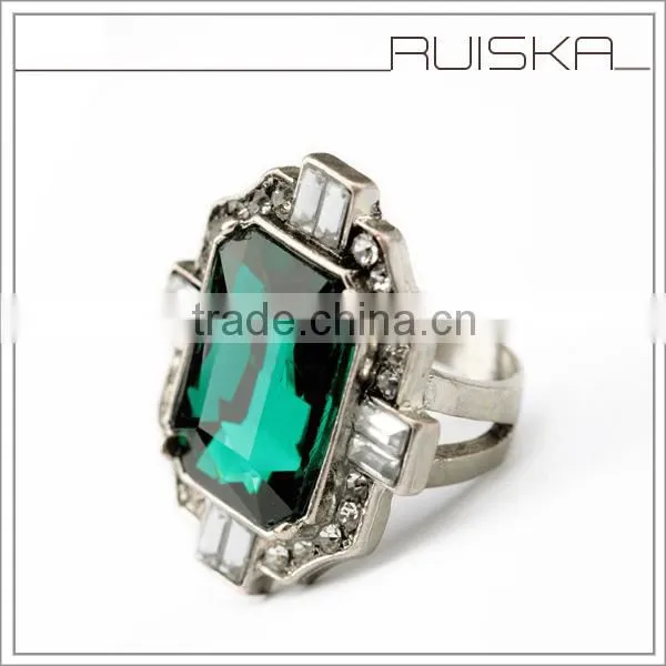 Imitation Green Gemstone Rings Fashion Alloy Rhinestone Ring