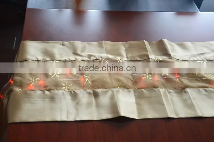 Hot sale champagne wedding table runner with LED lights