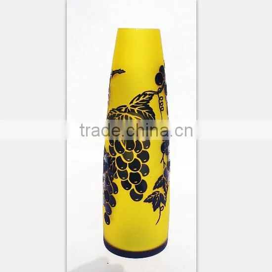 Style Flower Embossed Clear Vase/Glassware