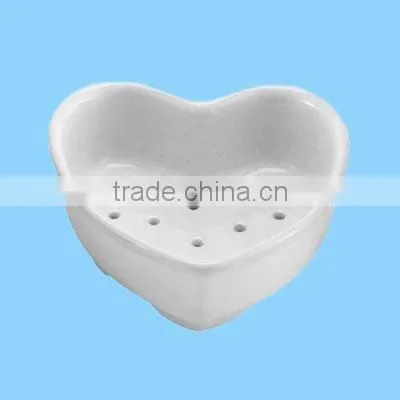 round blue ceramic baking plates