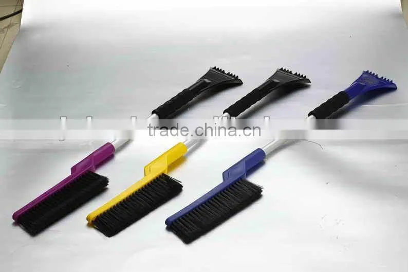 multifunctional snow brush