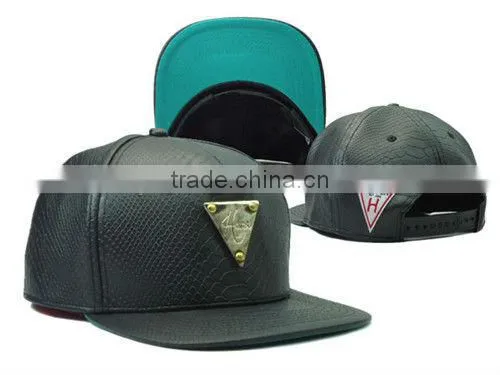 Metal plate custom flat brim snapback hat wholesale