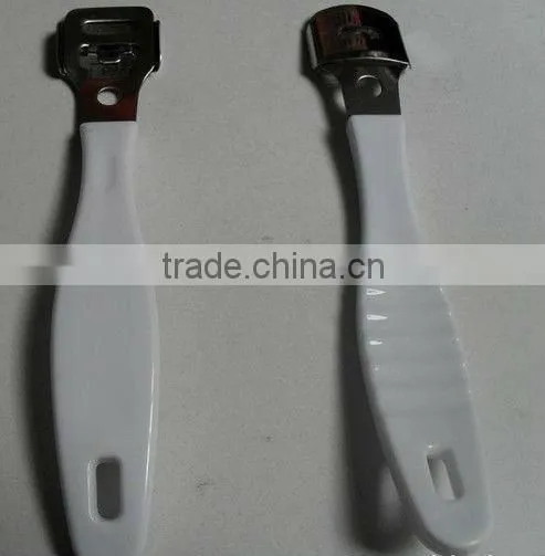 Boutique pedicure foot skin knife