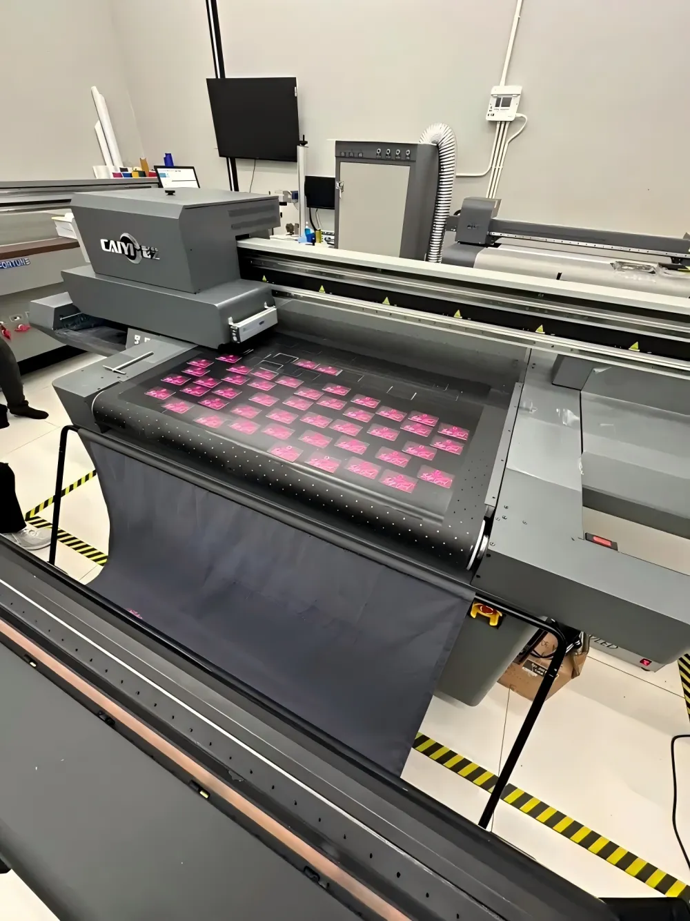 CCD Visual Positioning UV Printer Installed in Thailand