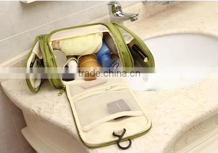 2013 Fashion Well Designed hanging Cosmetic Bag Organizer For Ipad with 2 compart