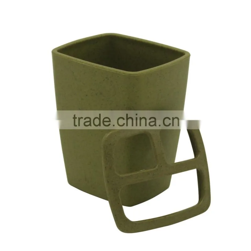 Smiley lid square PP toothbrush holder