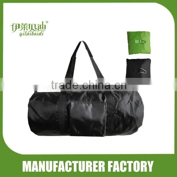 Foldable traveling bag