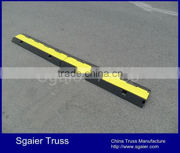 Outdoor Road Rubber Speed Humps for cabe on Sale