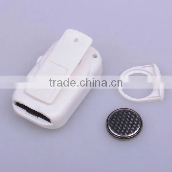 White Clip-on LCD Digital Beat Tempo Mini Metronome