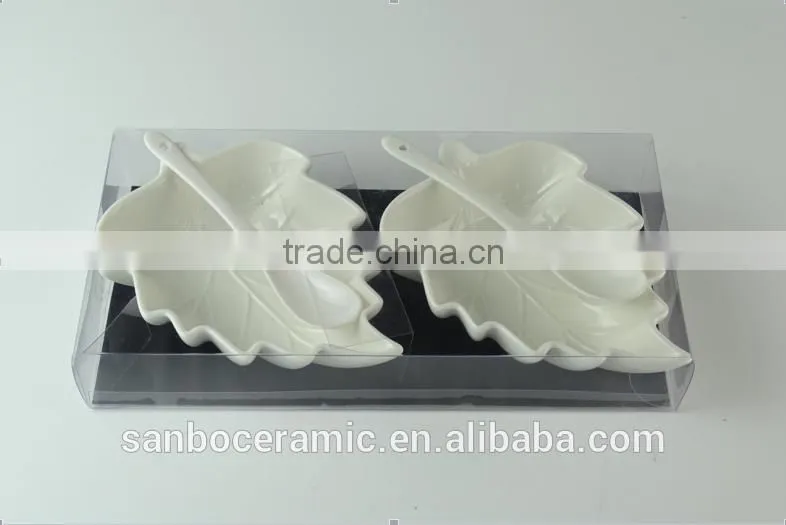 wholesale white ceramic bowl, cheap salad bowl,2 soup bowls 2 spoons with pvc box