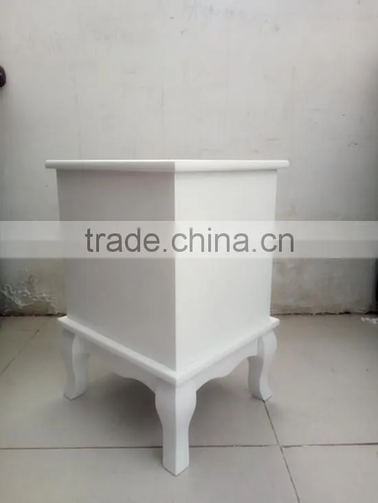 White Three Drawers Wooden Cabinet for Living Room Furnitures