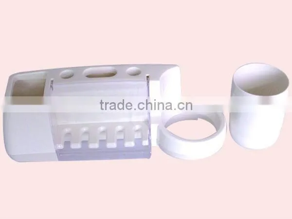 Plastic Wall Mounted Toothbrush Holder With Sucker