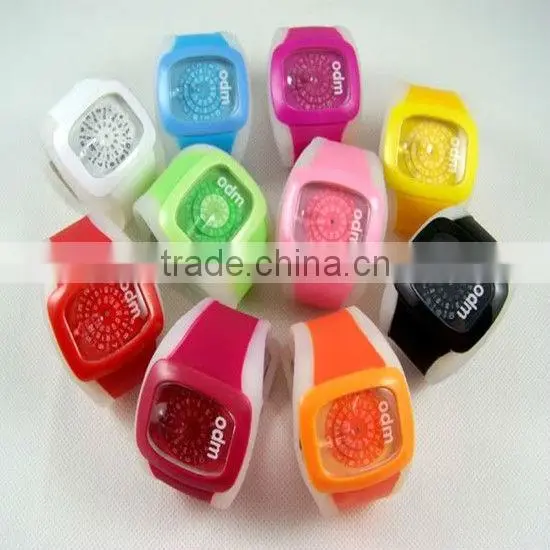 2013 Hot Fashion ODM bracelet LED watch