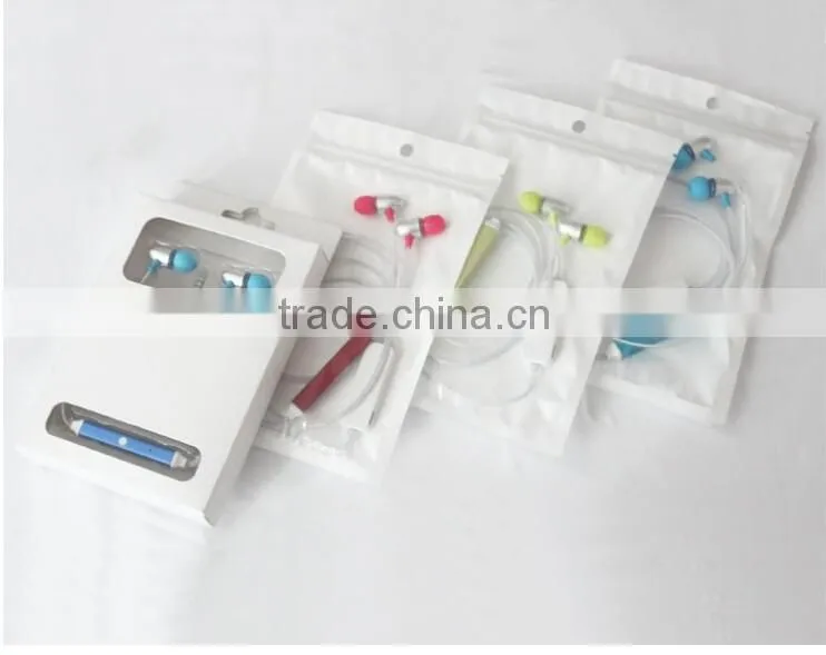 2015 Newest arrival shiny lighting LED earphone with microphone