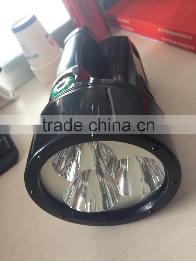 Explosion proof portable rechargeable searchlight