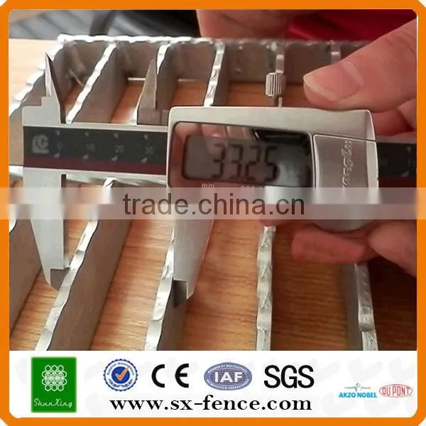 ISO9001 standard stair steel grating ( factory custom made)