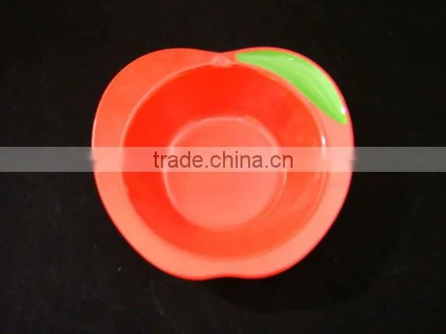 Plastic heart shaped bowl in soild color