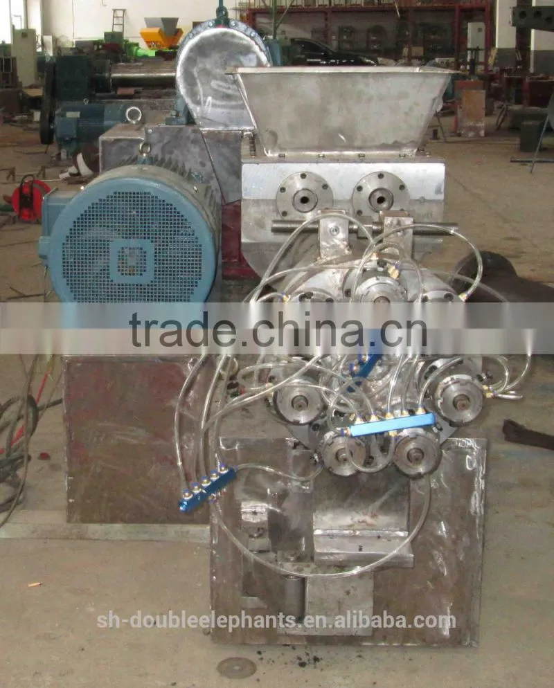 PLASTIC EXTRUDER MACHINE