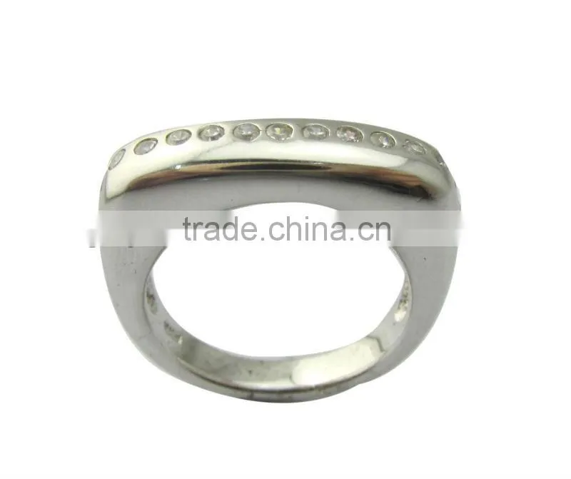 Unique Design Plain Silver Ring