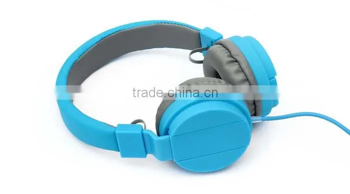 Latest consumer electronics color-customized fashion high quality mobile phone headphone 3.5mm