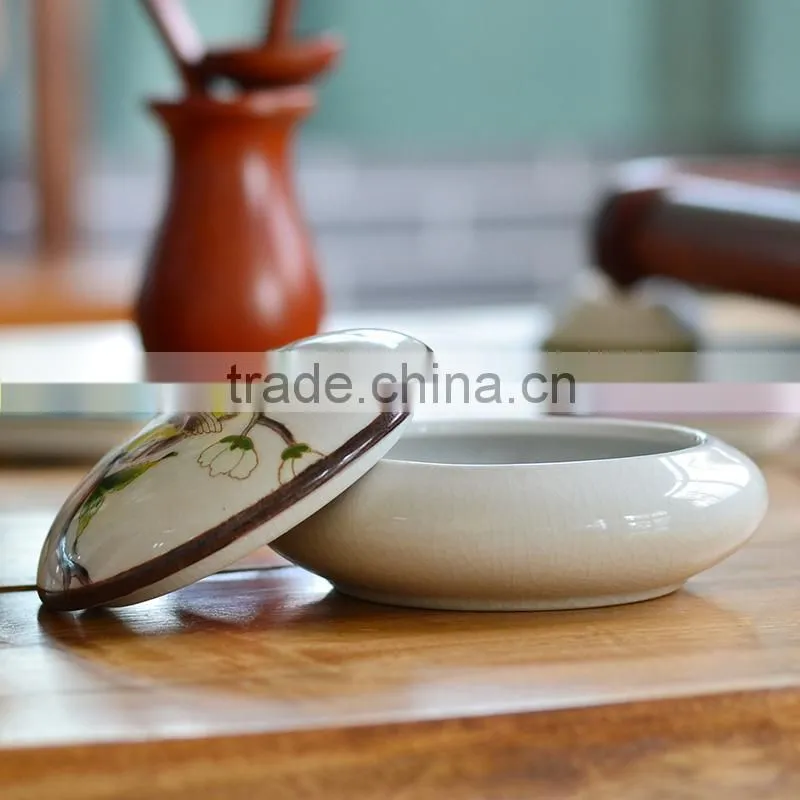 Chinese Unique Design Hand Painted Porcelain Jewelry Holder