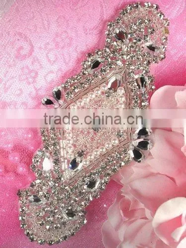 Bridal trimmings clear crystal rhinestone applique with pearls hotfix for wedding dress accessory