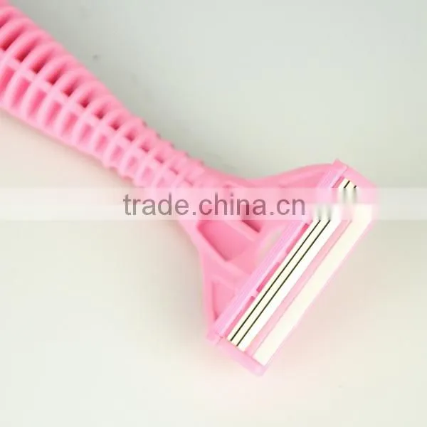 with lubricating strip changeable 3 blade shaving razor