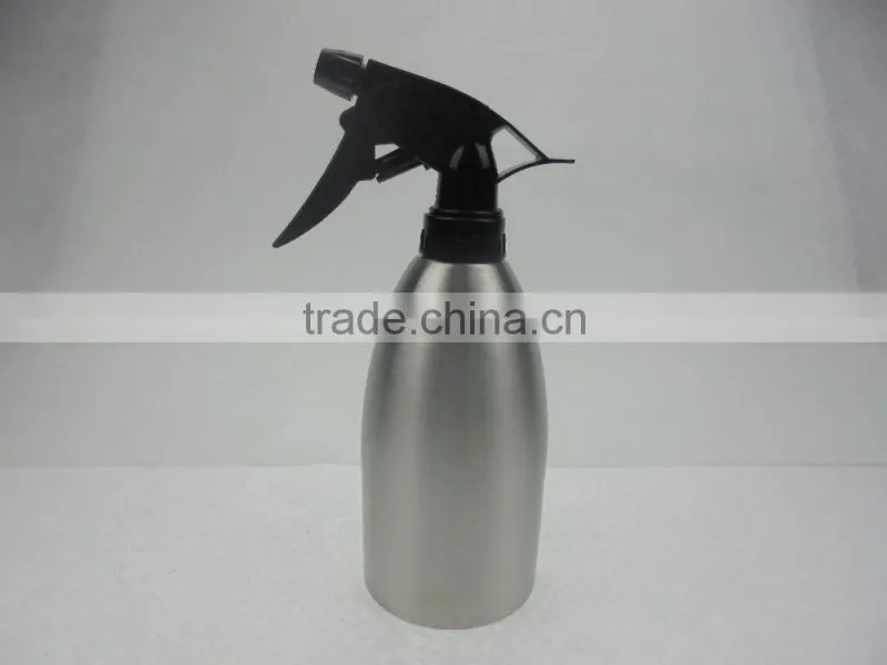 Provide elegant and generous stainless steel spray bottle