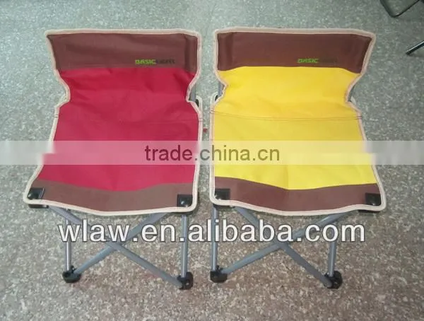 Armless folding fishing chair with handle bag