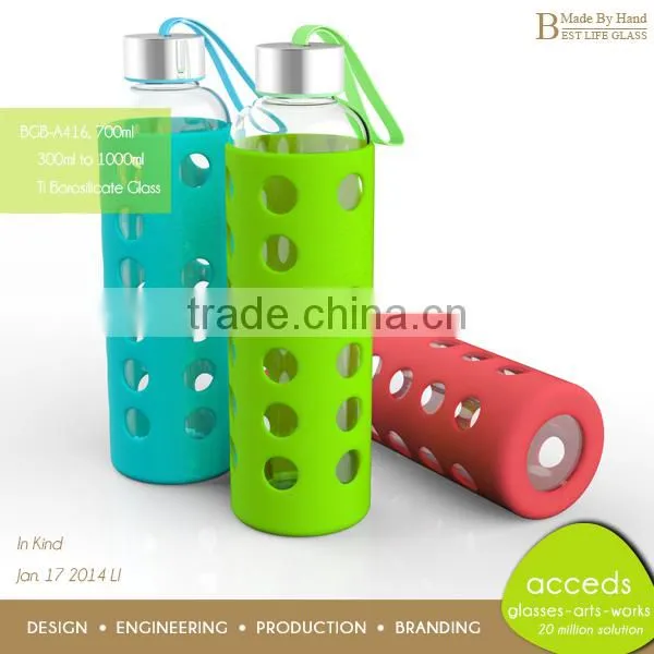 Fashionable Creative Borosilicate Glass Water Bottle With Silicone