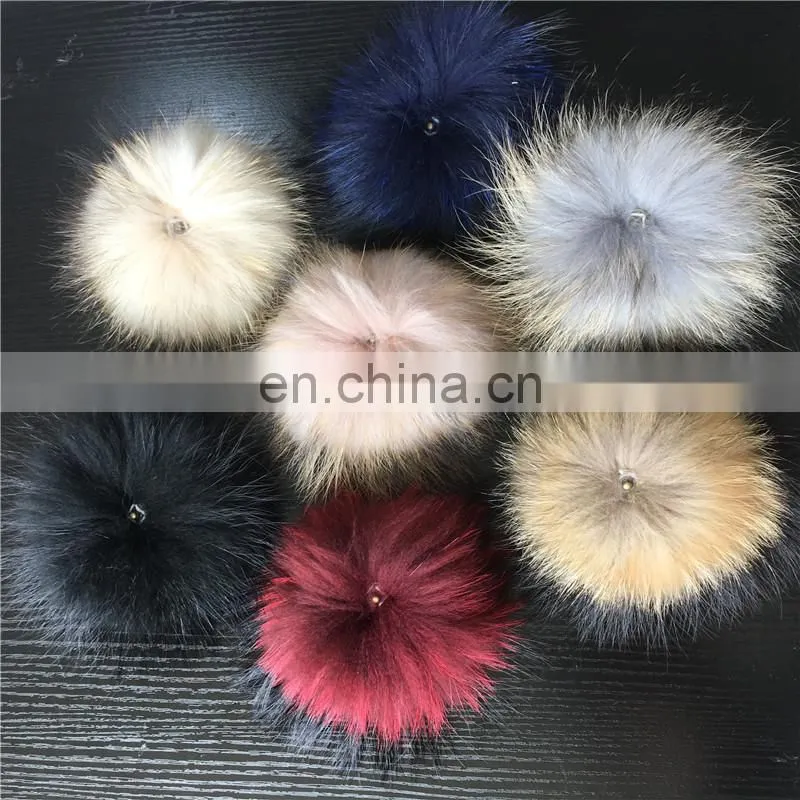 Top Quality Large and Fluffy Large Pompoms / Real Racoon Fur Pompoms