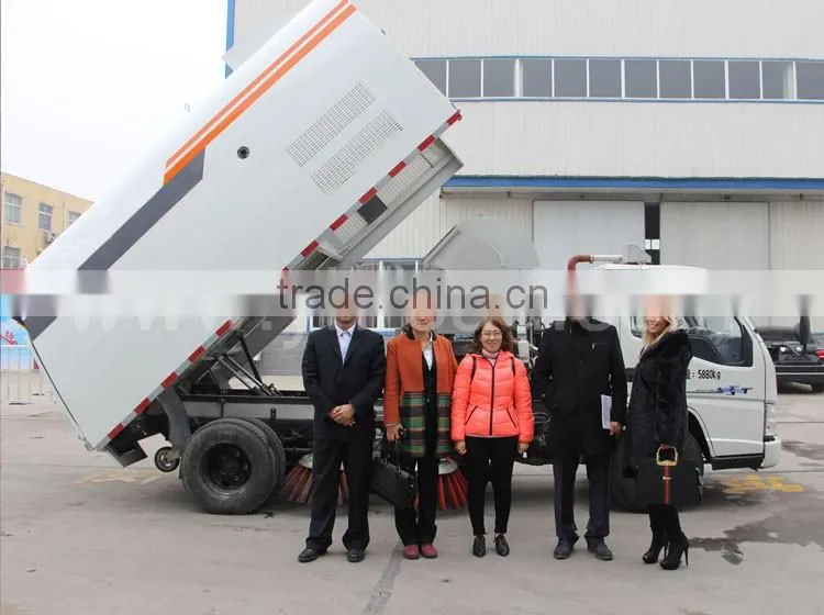 YHQS5050B road sweeper truck of high quality