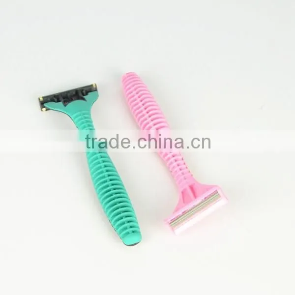 with lubricating strip changeable 3 blade shaving razor