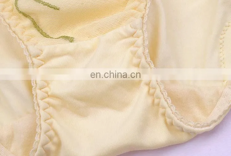 China Wholesale Embroidered High Cut Girl Undewear