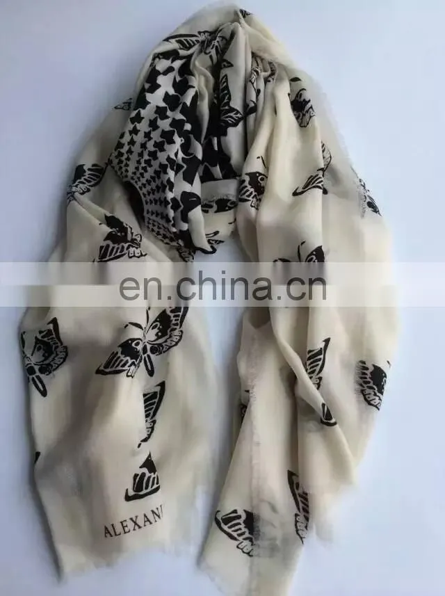 2016 Classic Lady' Wholesale Silk Scarf