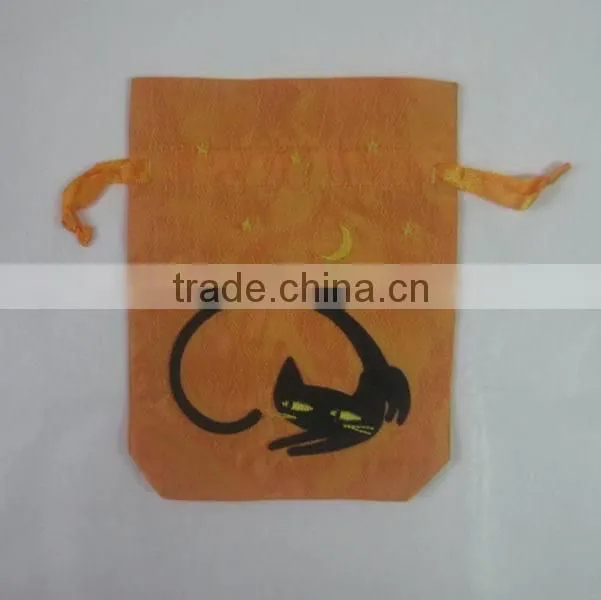 Red present pouch and gift bags with rope for outdoor packing/car-trip snacks/candy/gifts
